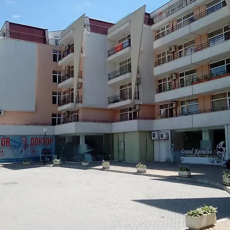 Апартамент Bautik In Grand Kamelia