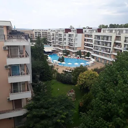 Bautik In Grand Kamelia * Napospart