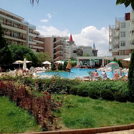 Bautik In Grand Kamelia Napospart